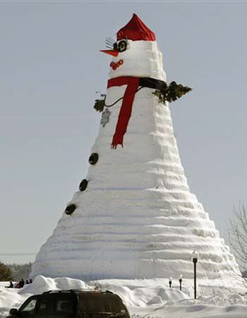 worlds-largest-snowman-0003