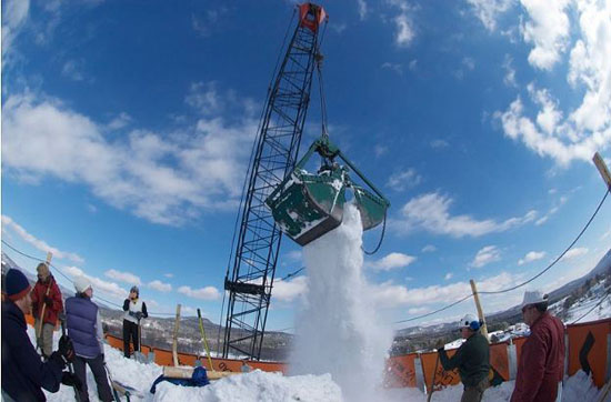 worlds-largest-snowman-0020