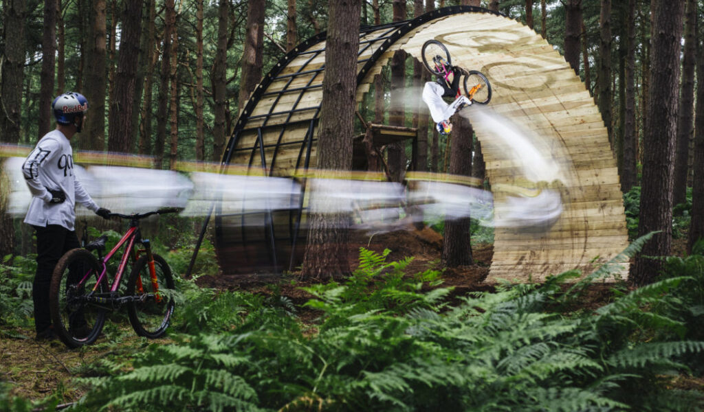 Matt Jones Loop Photo C Fred Murray Red Bull Content Pool 1068X711