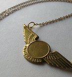 Jewelry Designer Elizabeth Novak Is Giving Away a Necklace