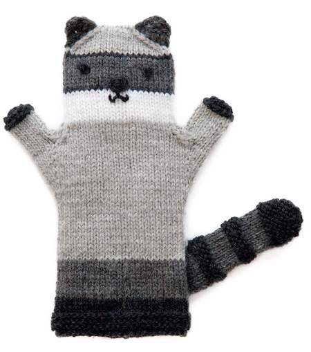 Knitted Raccoon Puppet (Free Knitting Pattern)