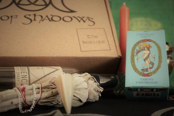 box of shadows monthly