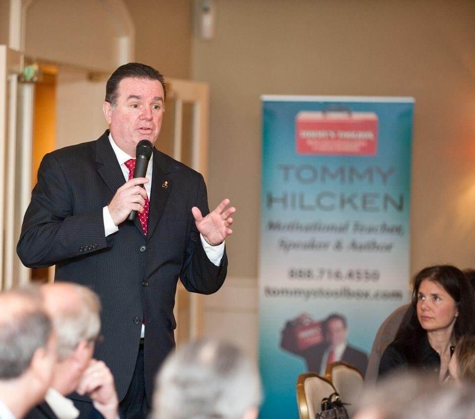 tommy-hilcken-speaking