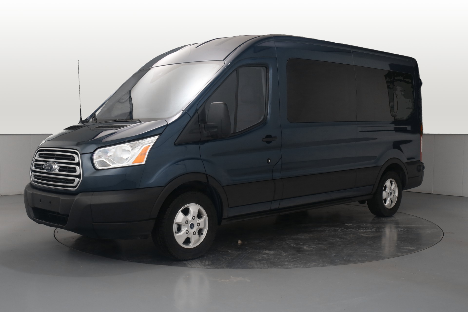 FordTransitAbilitraxWheelchairVanExterior7 FordTransitAbilitraxWheelchairVanExterior7