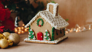The Art Of The Perfect Gingerbread House