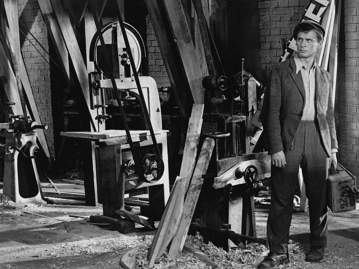 <i>A Generation</i>: Wajda on War