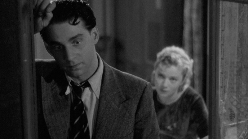 Hôtel du Nord: The Atmosphere in Question