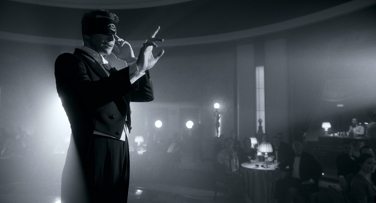 Nightmare Alley: Born for It