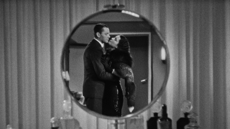 Trouble in Paradise: Pure Style