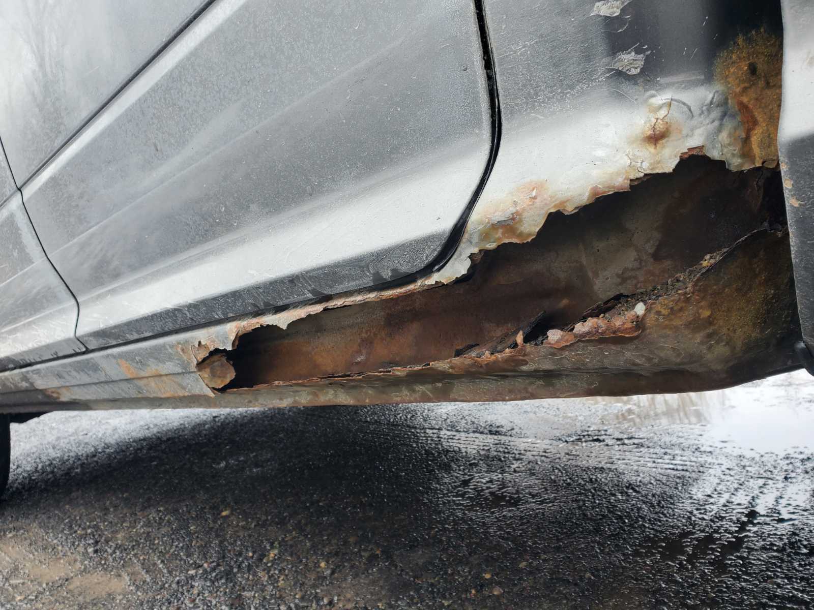 R Bed Side (Mult Dents/Paint Dmg)