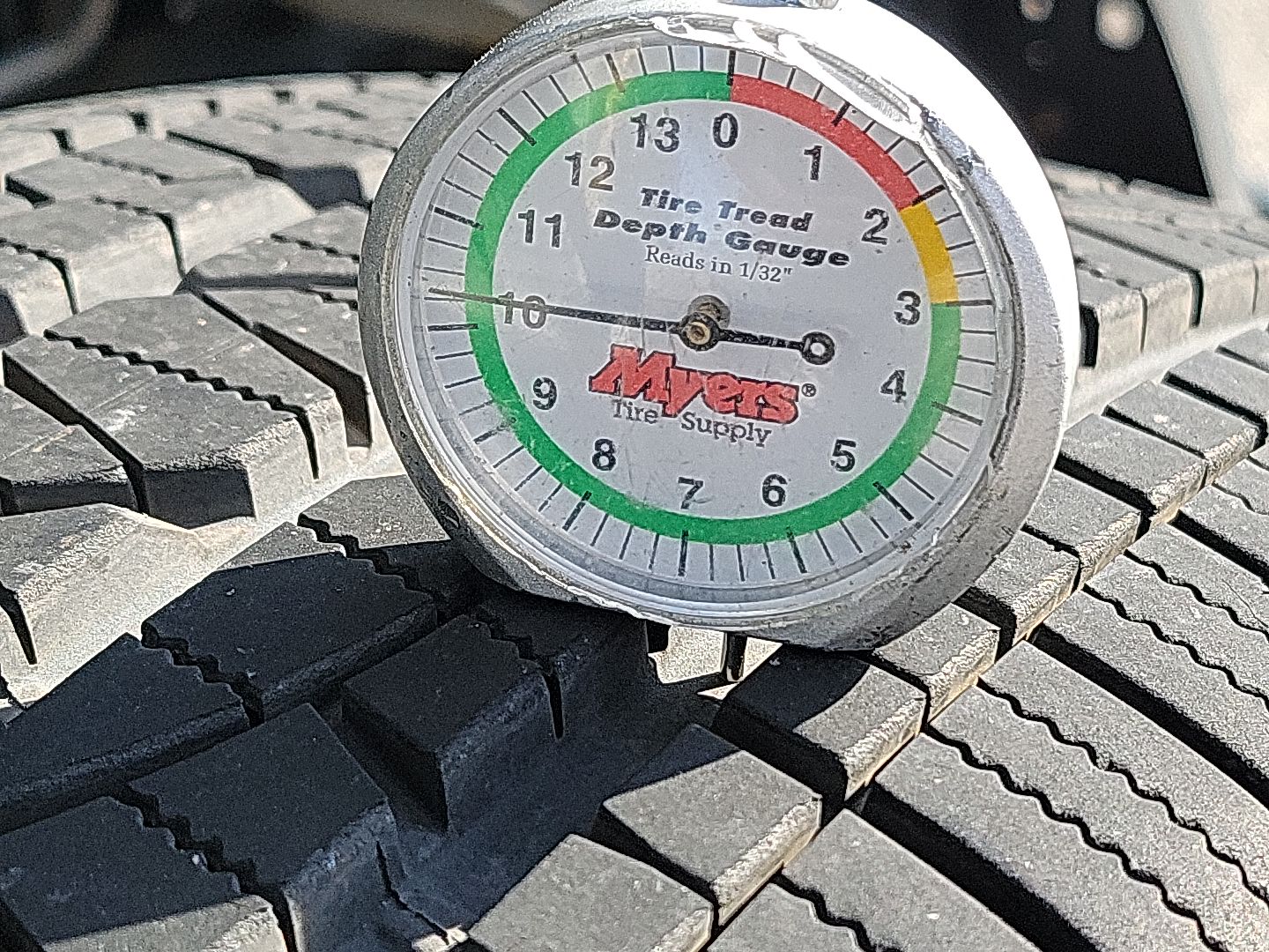 RR Tire Tread