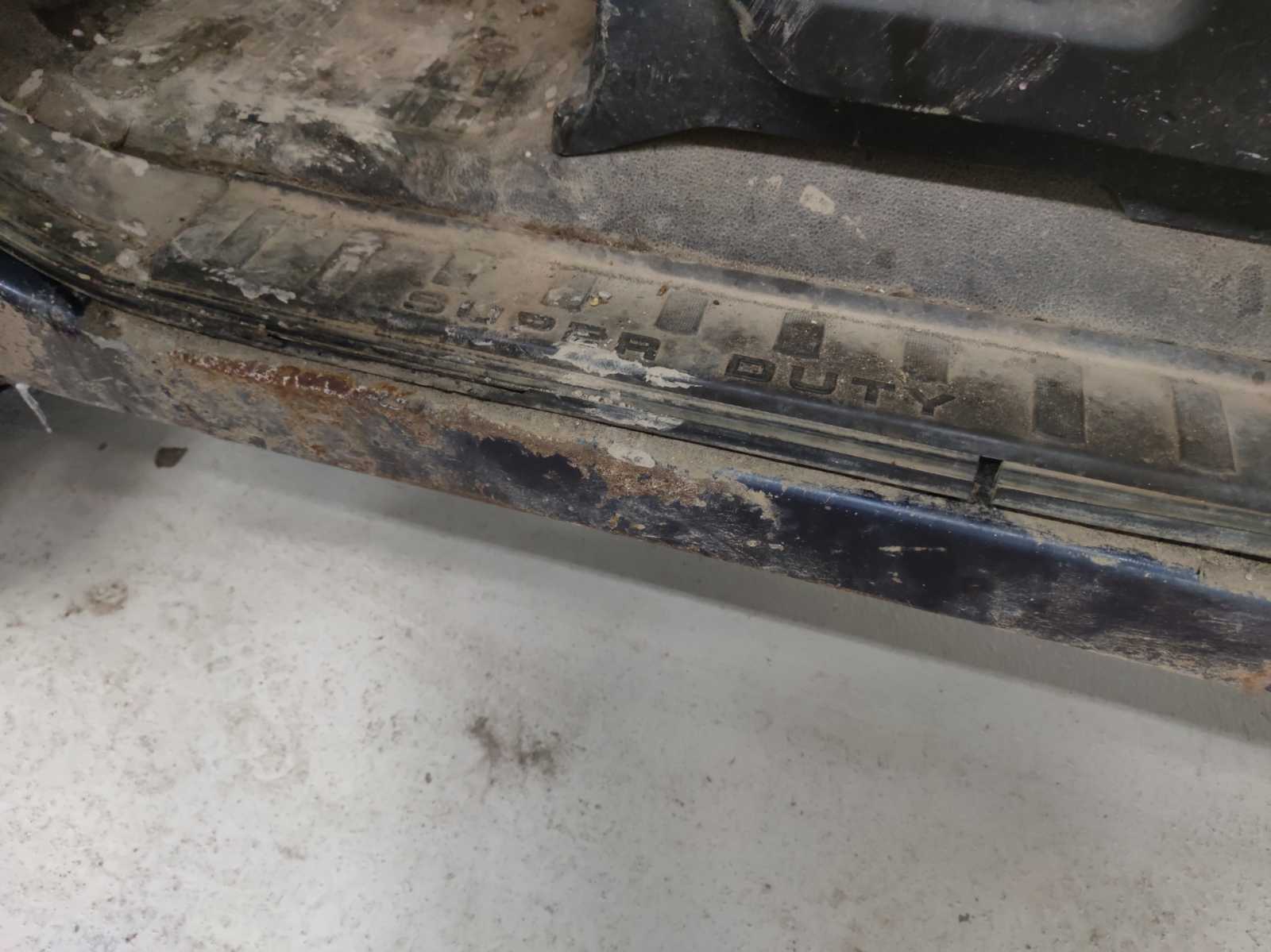 LF Door (Mult Dents/No Paint Dmg)