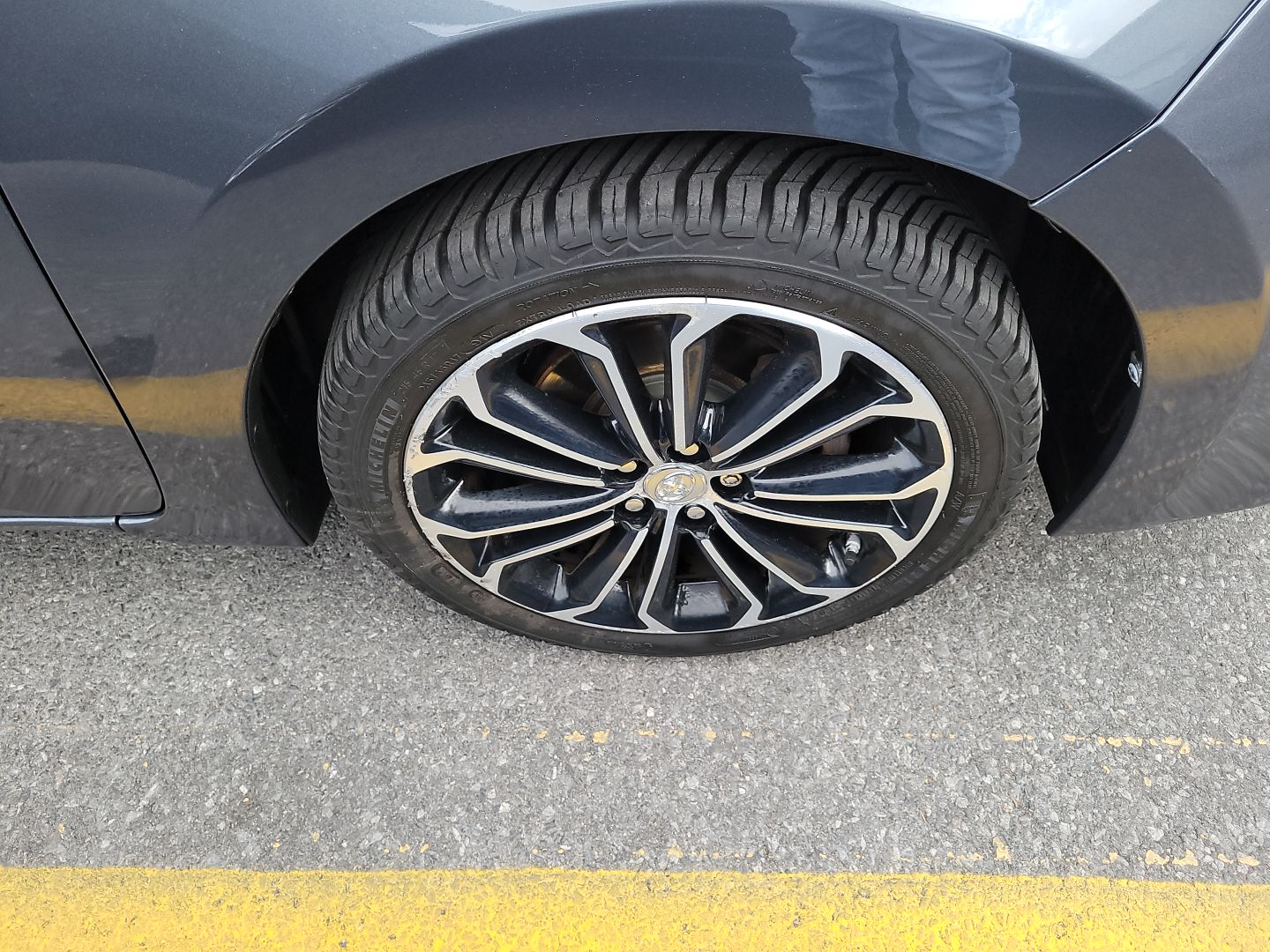 RR Wheel (Curb Rash)