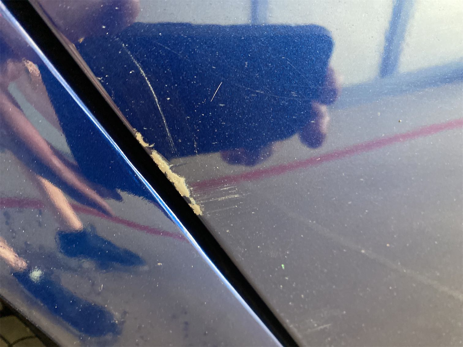 Right Drip Rail (Chipped)