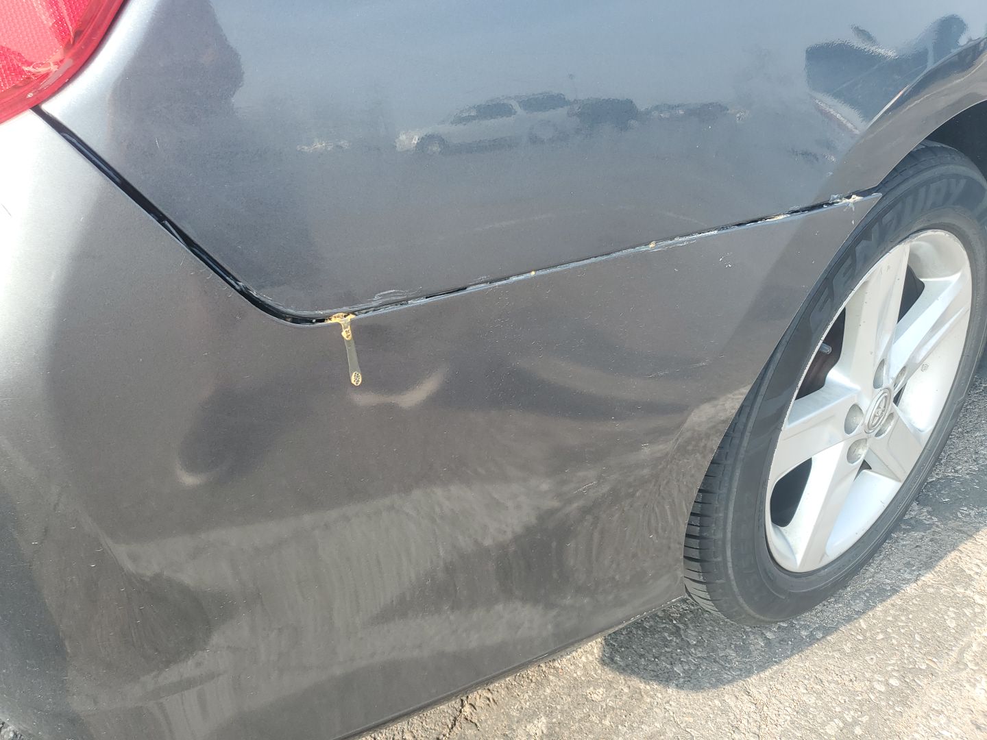 Right Drip Rail Molding (Missing)