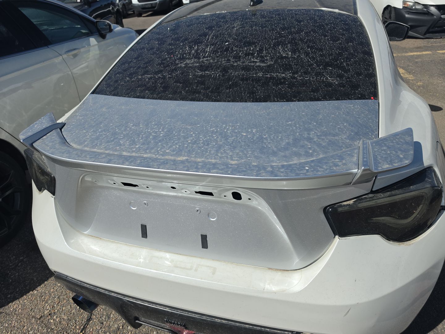 Dented Gradung Bucket Hood (Mult Dents/Paint Dmg)