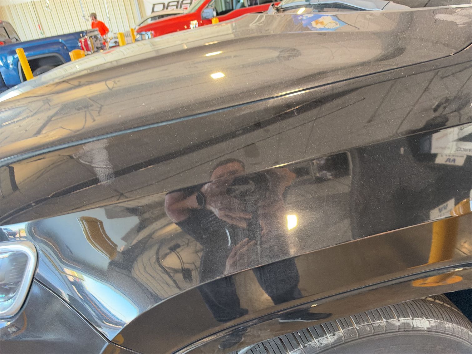 Dented Gradung Bucket R Qtr Panel (Prev Repair)