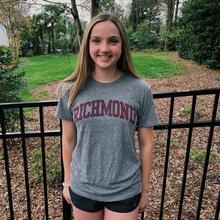 Laura C Davis profile image