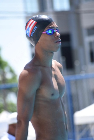 Derek Almanzar image 2