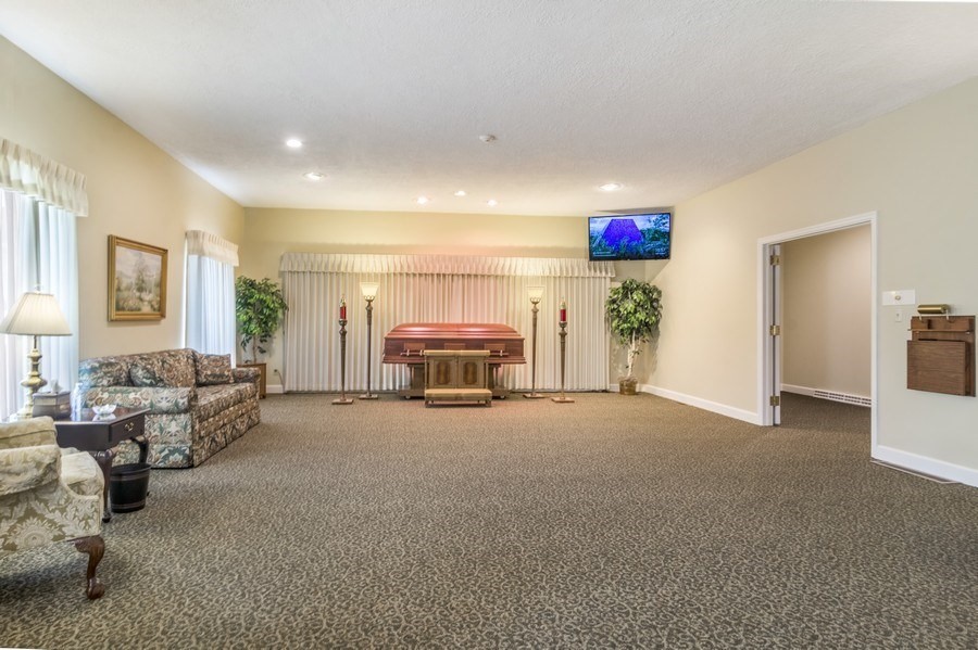 Bryan & Hardwick Funeral Home & Cremations - Zanesville, OH