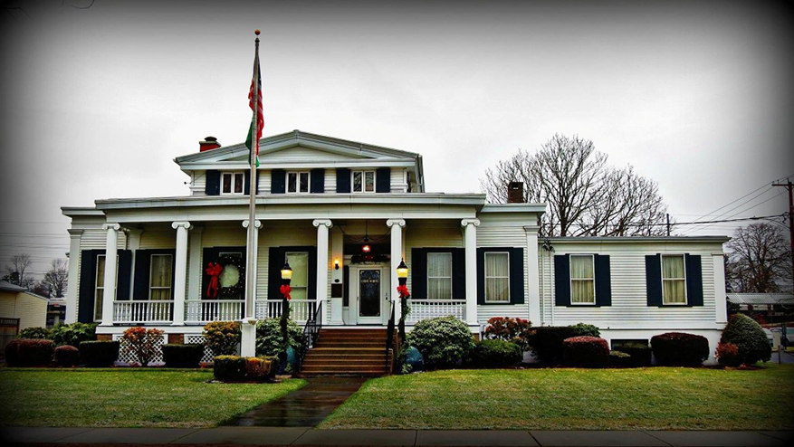 Cody-White Funeral Home & Cremations - Milford, CT