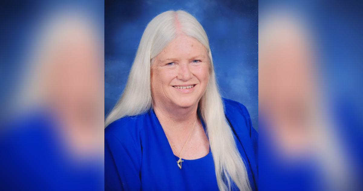 Obituary for Rev. Vivian Lee Woods Seaside Funeral Home