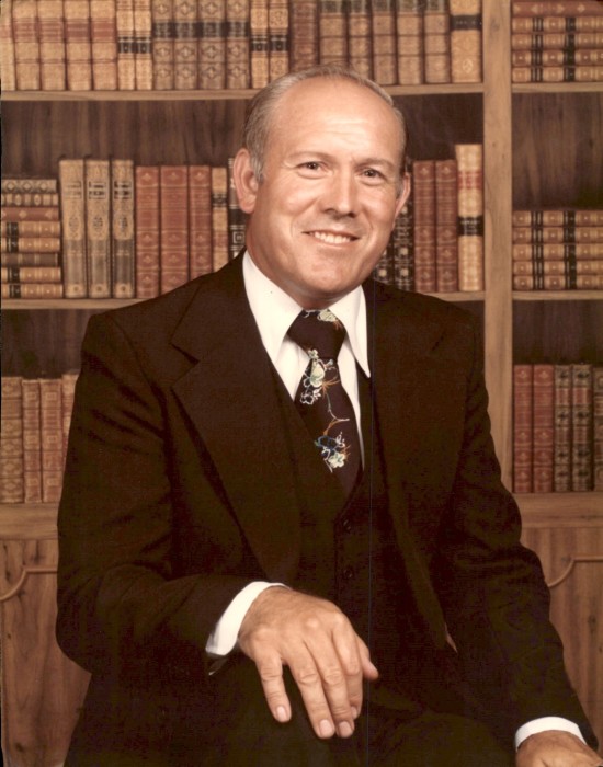 Tribute for Everett Seagraves Steen Funeral Home