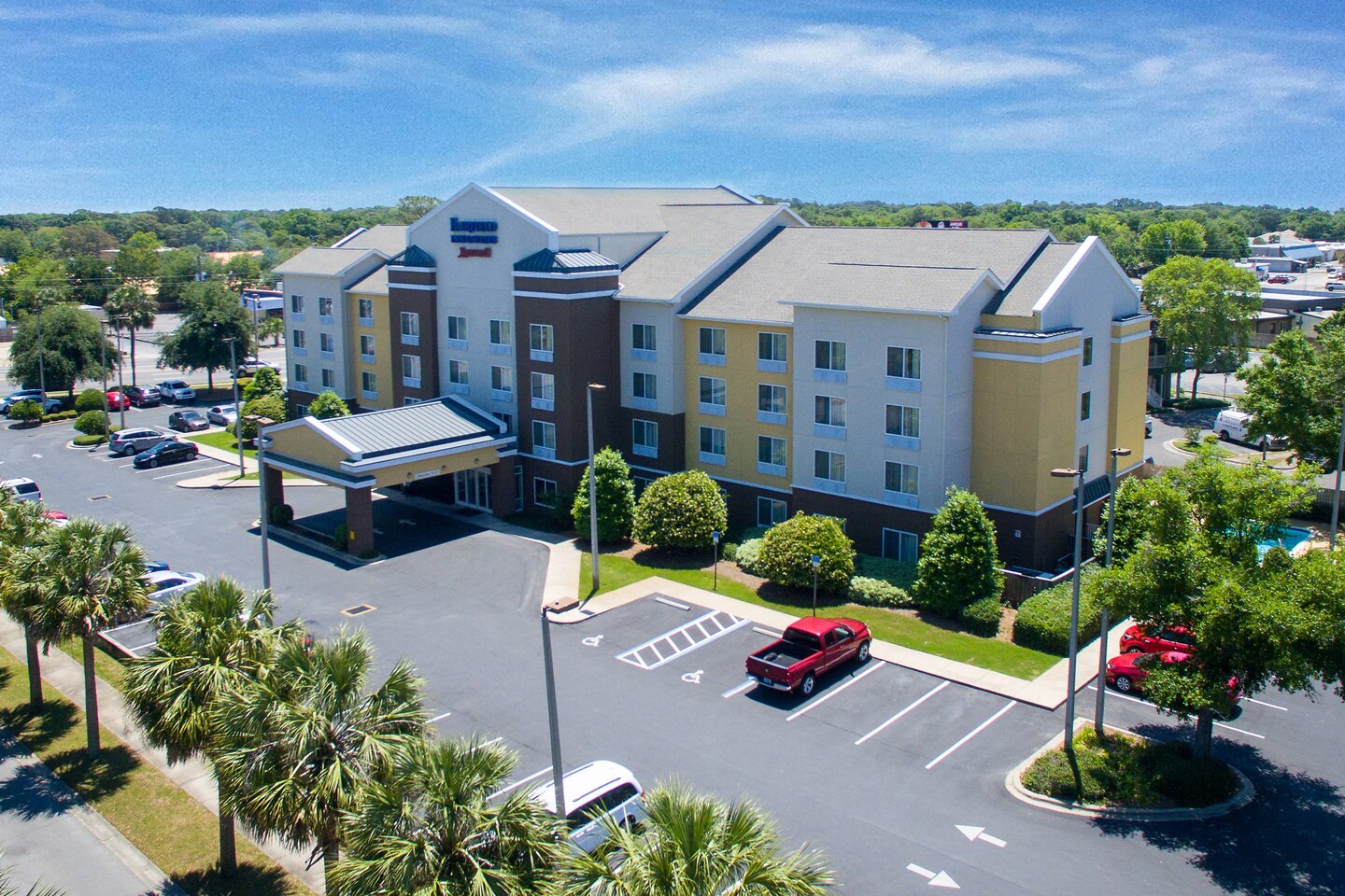 Fairfield Inn  Suites