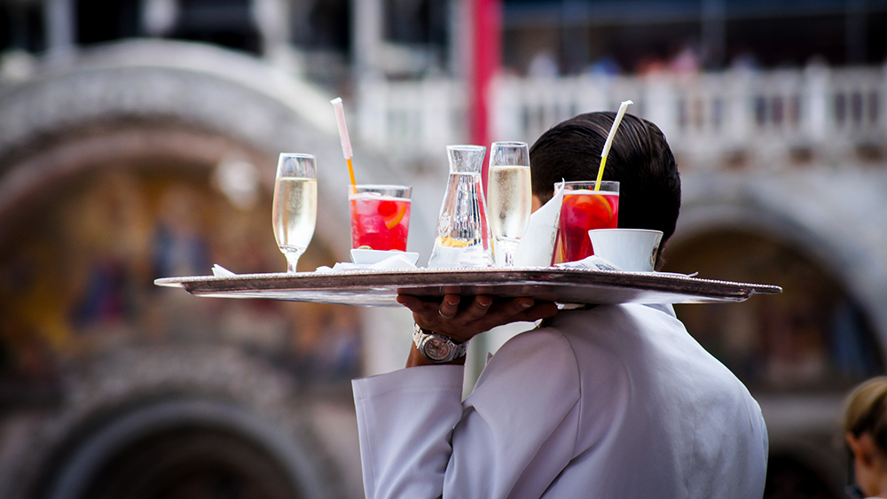 Top Requested Skills for FOH Jobs (2023 Q3)