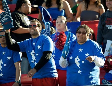 Manu Fanatiks @ Usa 7s 2011 T-Shirt Photo