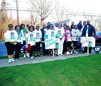 Team Bradley   Walking In Memory Of Our Brave Bradley T-Shirt Photo