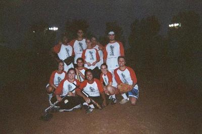 Lee's Softball   Minneapolis T-Shirt Photo