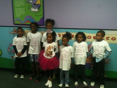 Zari 7 T-Shirt Photo