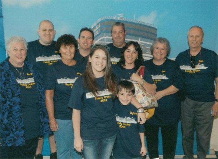 Family  T-Shirt Photo