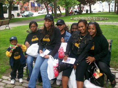 Sitting In The Park T-Shirt Photo