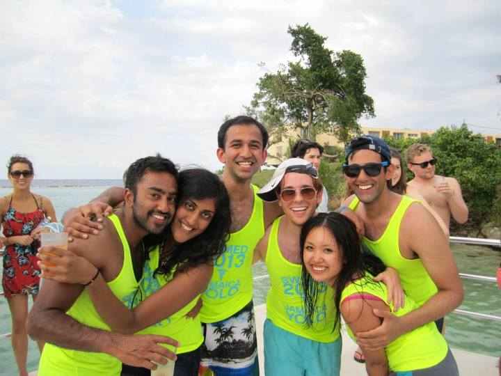 "Utsw Doc Tahs In Dee House" T-Shirt Photo