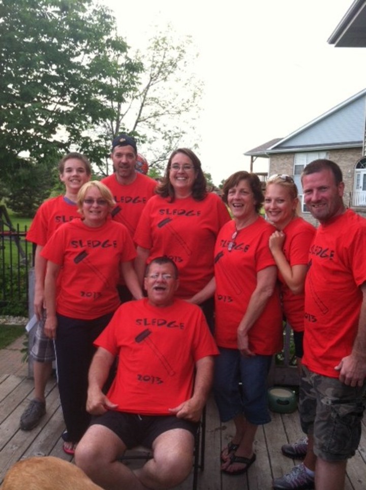 Sledgehammer 13' T-Shirt Photo