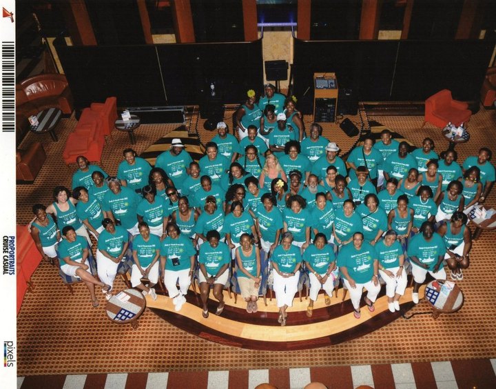 Family & Friends Cruise 2104 T-Shirt Photo