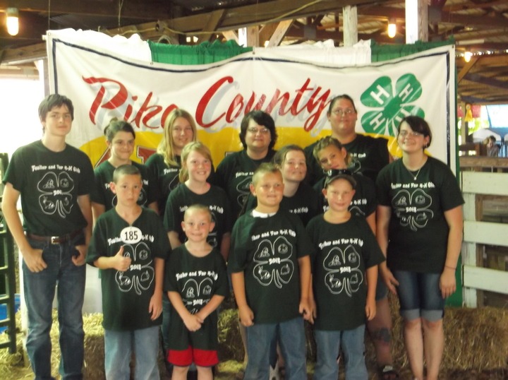 Feathers And Fur 4 H Club After 2013 Rabbit Show T-Shirt Photo