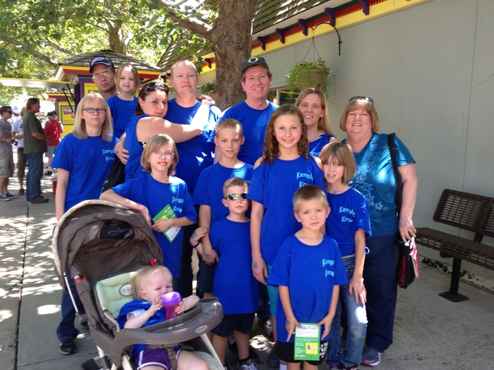 Kemple Krew! T-Shirt Photo