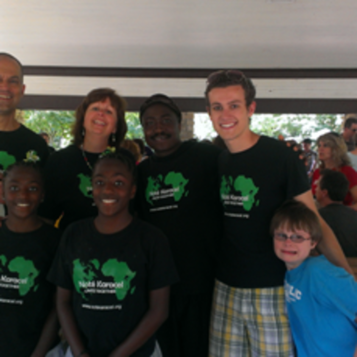 3377021 T-Shirt Photo