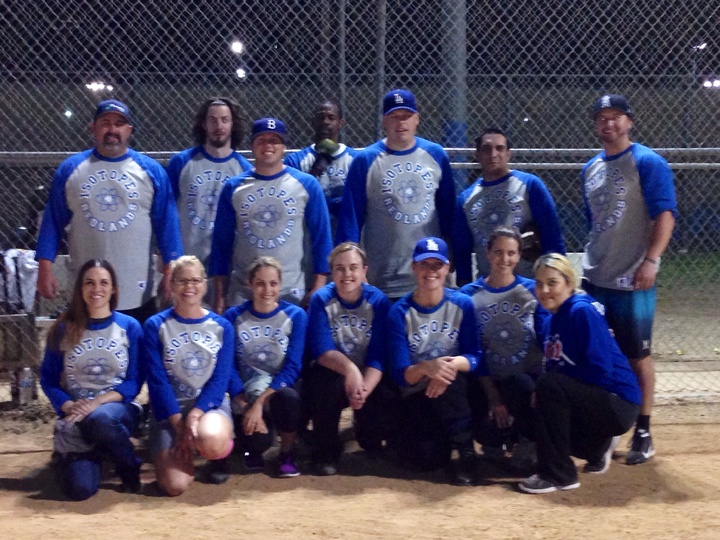 Redlands Isotopes Softball Team T-Shirt Photo