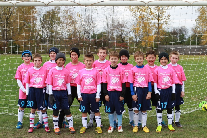 Support Breast Cancer Awareness Game T-Shirt Photo