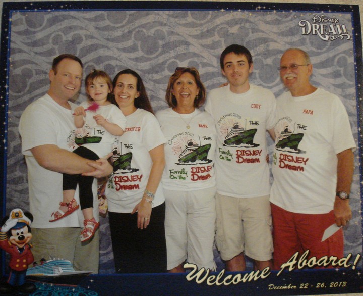Family Christmas Cruise T-Shirt Photo