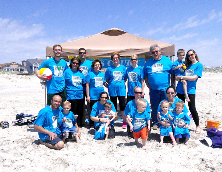 Mimi's Court T-Shirt Photo