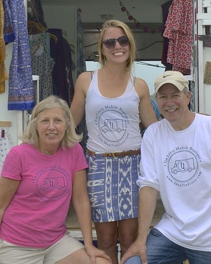 Tin Lizzy Mobile Boutique T-Shirt Photo