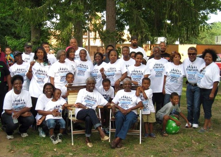 Strother Downey Family Reunion T-Shirt Photo