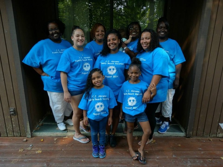 Ladies First! T-Shirt Photo