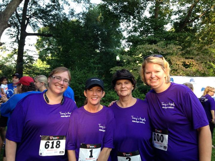 Budget Atlanta Showing Support For Lung Cancer Research At Atlanta Free To Breathe Run/Walk! T-Shirt Photo