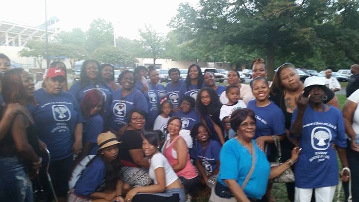 Walker Ladies Family Photo T-Shirt Photo